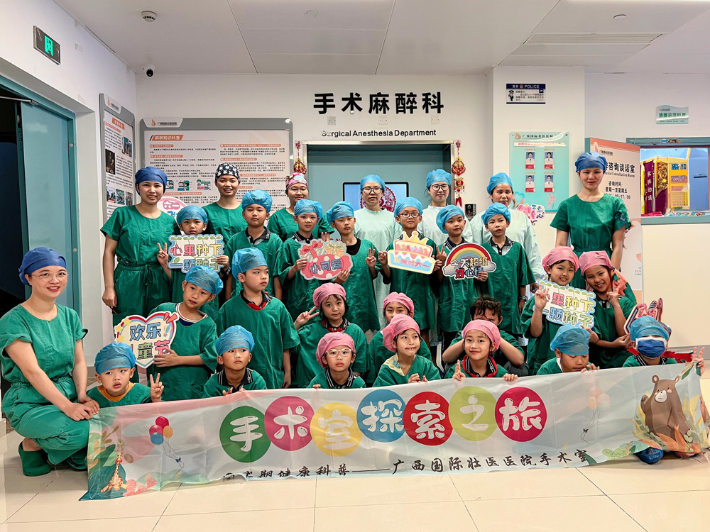 “大手小手”活动现场