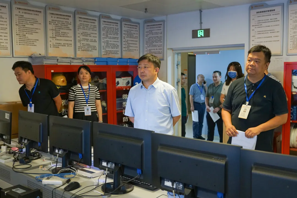 1728525436921_看图王