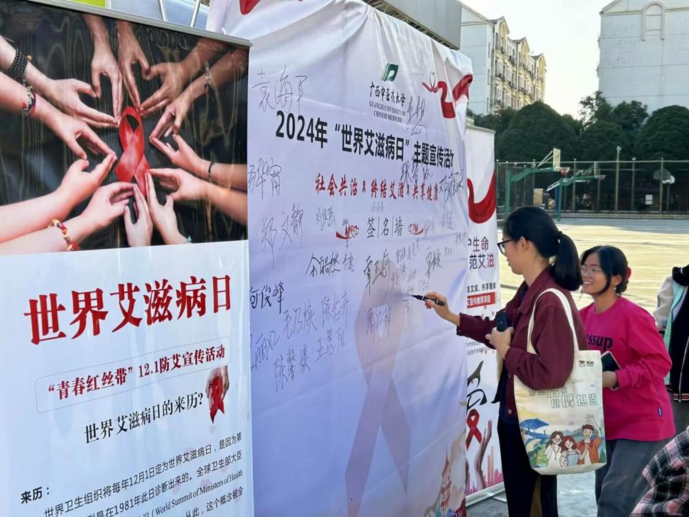 2F02084BF05C2A8B5741074A1F18DB55