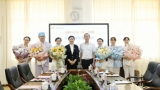 姚春校长到三家附属医院开展护士节慰问活动