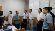 扬州大学刘延庆教授一行到附属瑞康医院交流指导