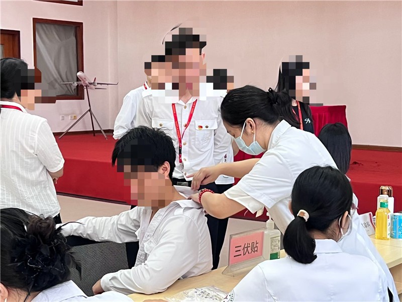 现场三伏贴体验