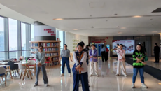 附属国际壮医医院：壮医三气养生操课堂走进青年职场