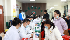 广西名中医秦祖杰团队到龙州县送医送技送健康