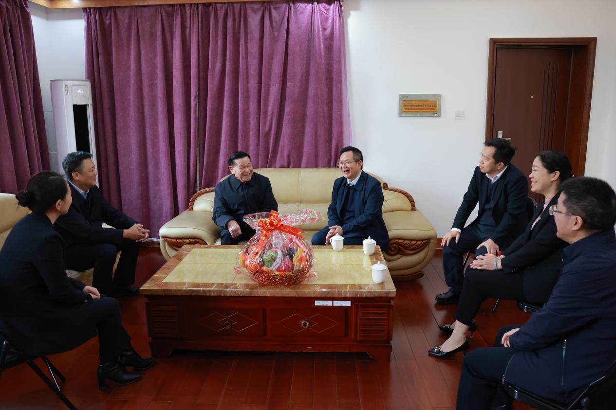 添加图片描述 添加图片描述