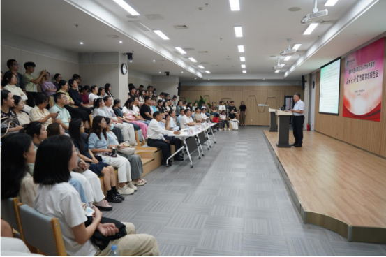 BC10907F11820D4B6EAC4FE922CB378E