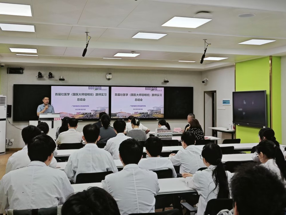 8905E54AB51AA17FF25D3D40F61FAF13